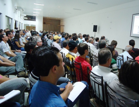 Palestra sobre carbendazim reúne 130 pessoas em Itápolis