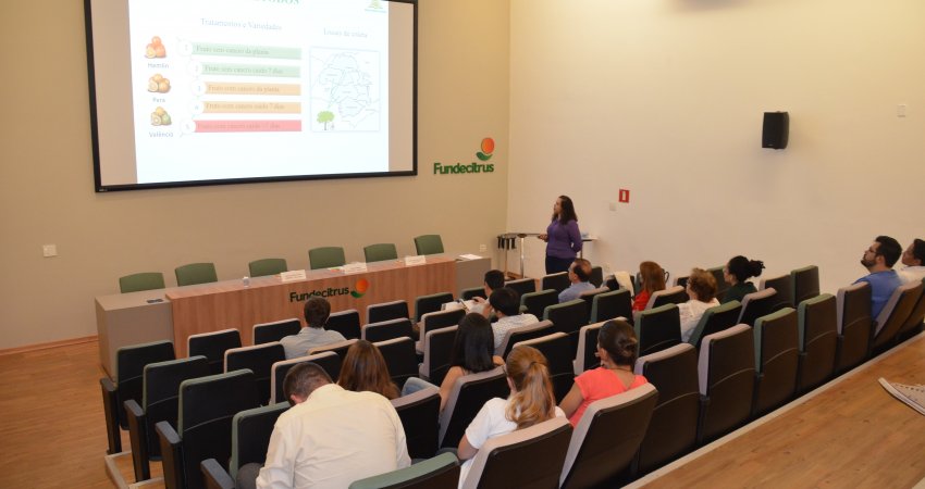 Trabalhos sobre ácaros e cancro cítrico são defendidos no MasterCitrus